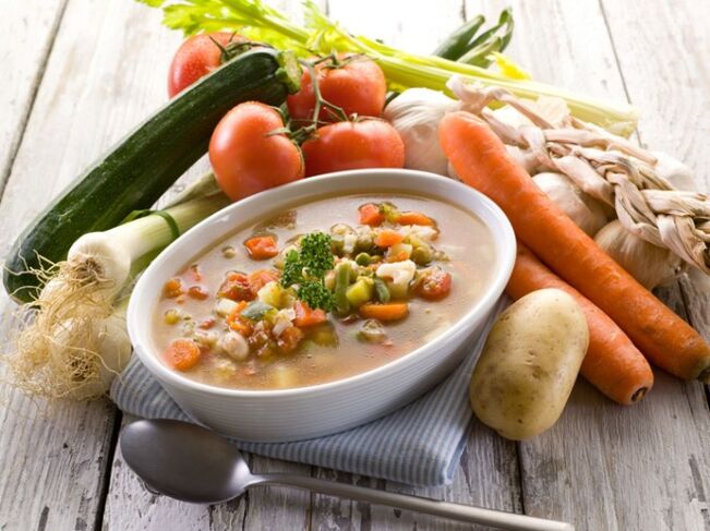 soupe de légumes frais pour la gastrite